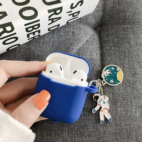 Astronaut Airpods Case