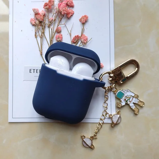 Astronaut Airpods Case