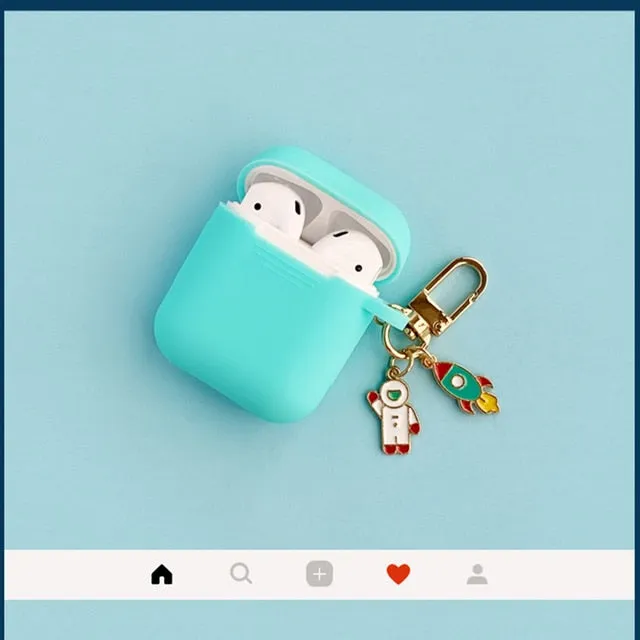 Astronaut Airpods Case