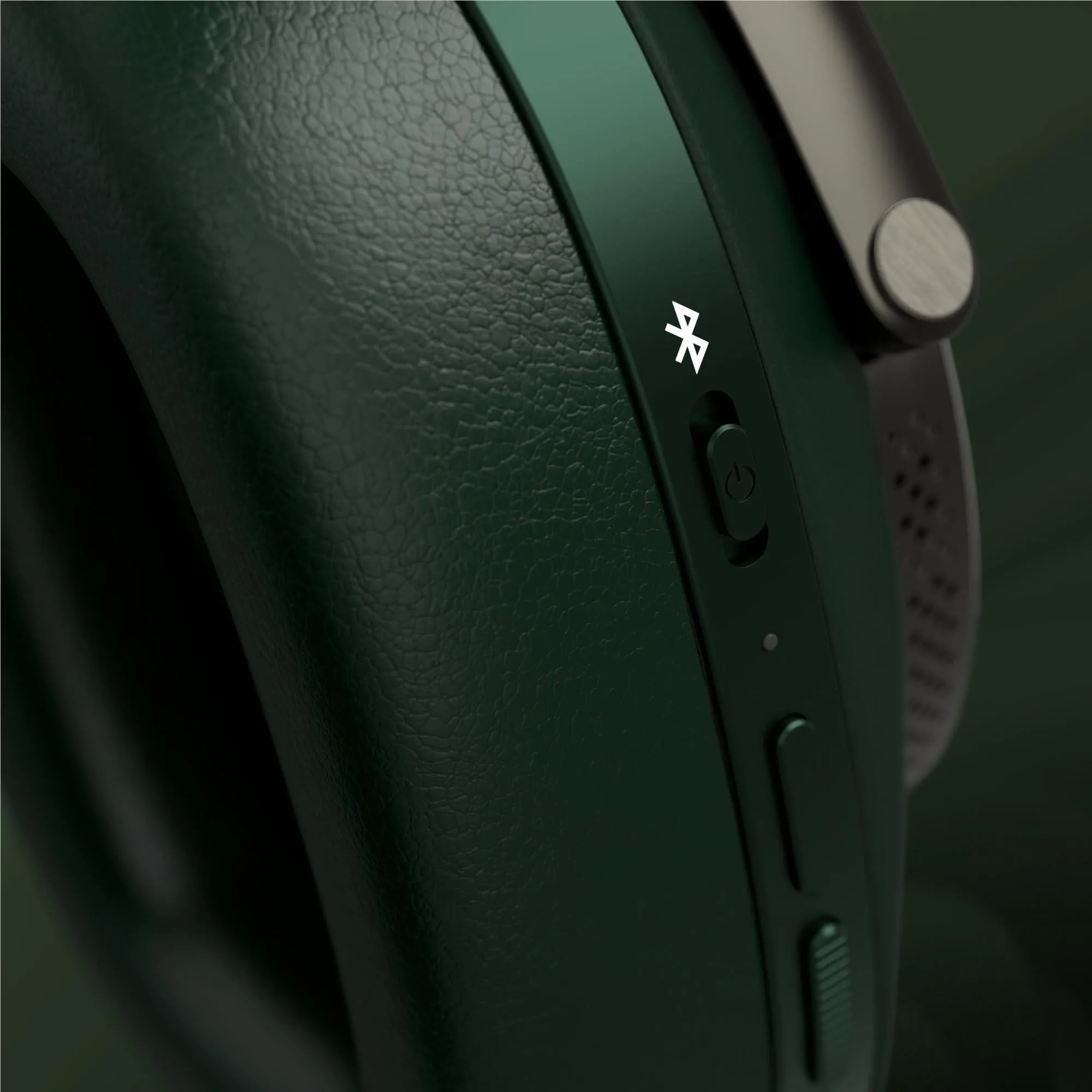 Bowers & Wilkins PX8 Noise-Cancelling Wireless Over-Ear Headphones (Dark Forest)