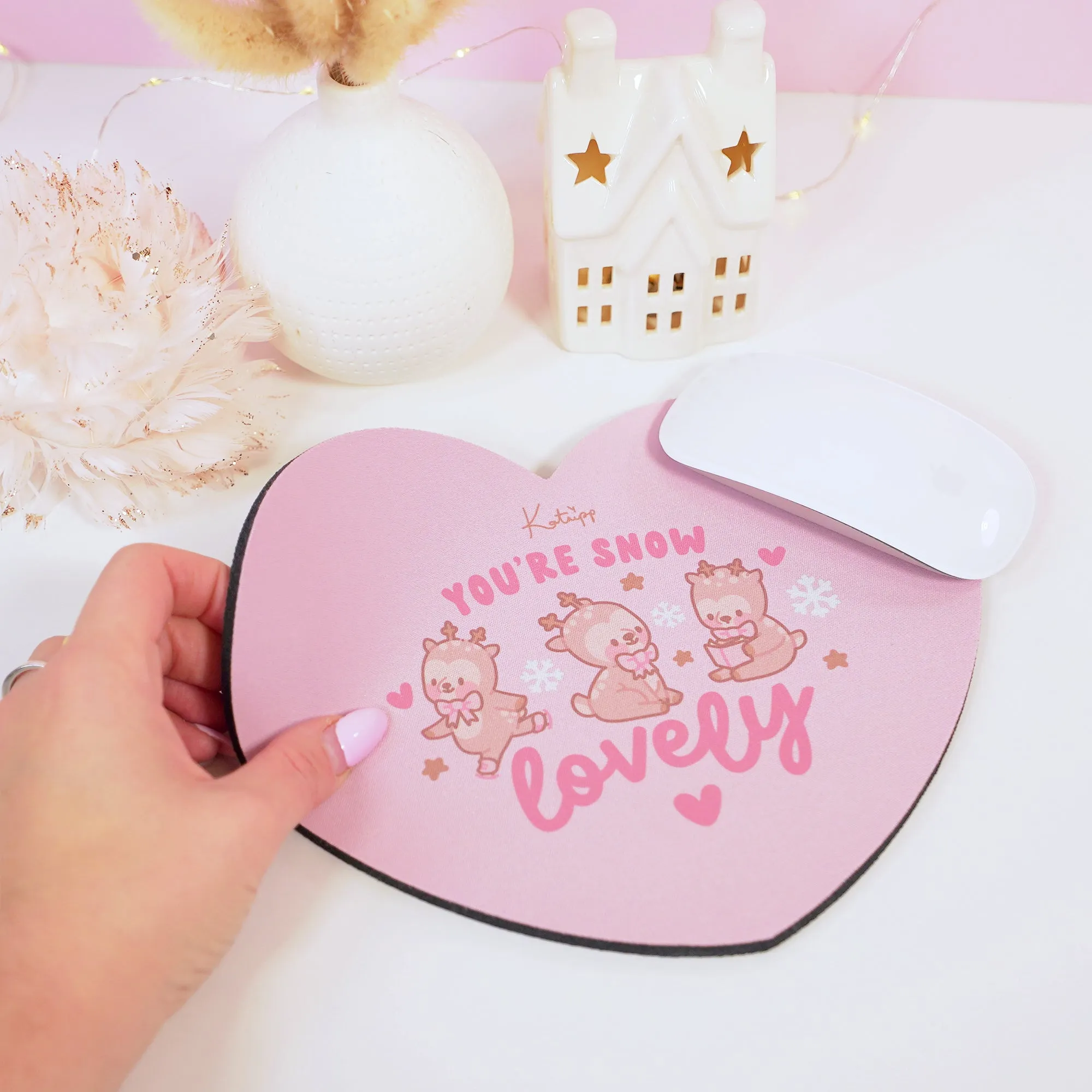 Cinnamon Reindeer Kawaii Mouse Pad – Pink Aesthetic Desk Mat | Cute Coquette Office Decor | Winter Gaming & Workspace Accessories