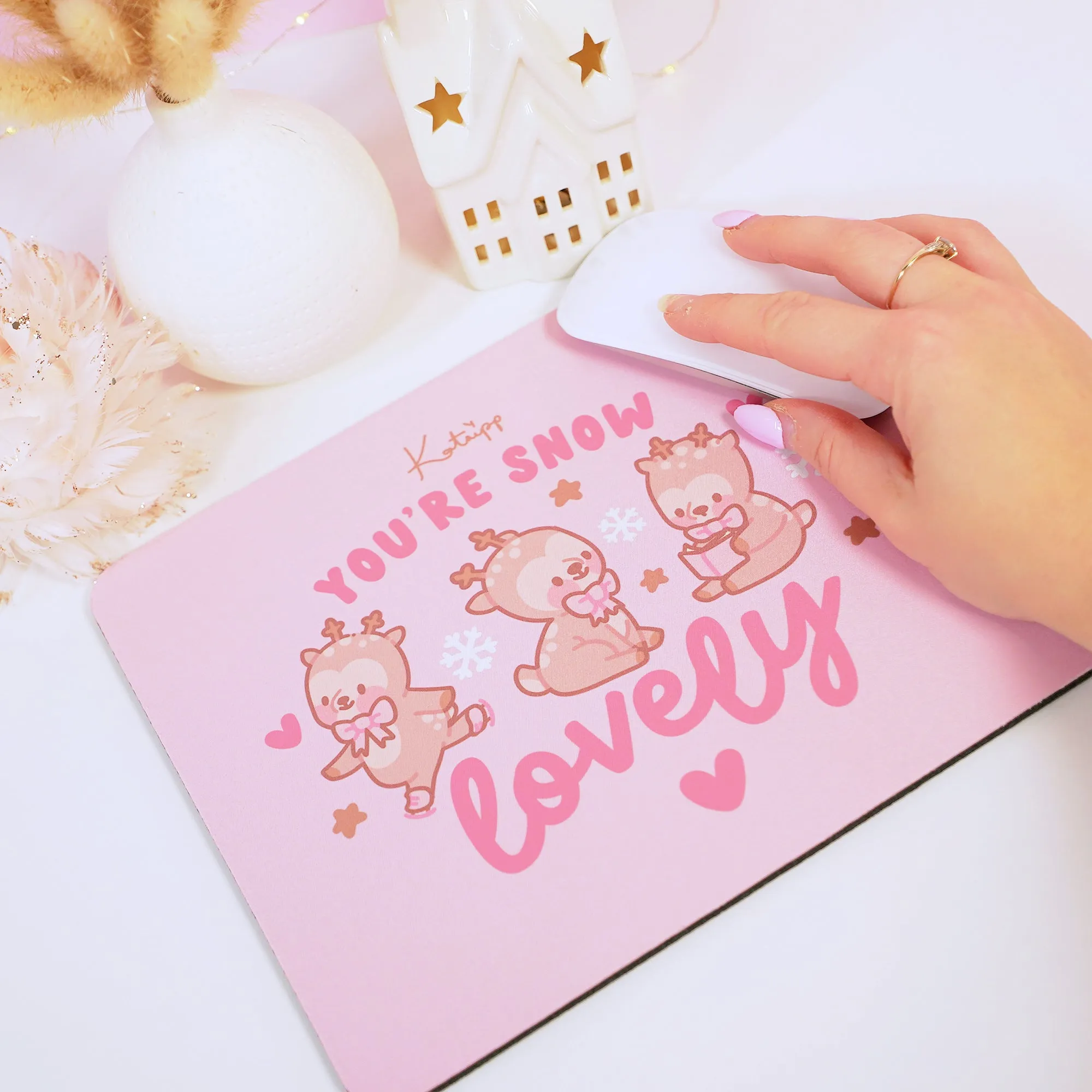 Cinnamon Reindeer Kawaii Mouse Pad – Pink Aesthetic Desk Mat | Cute Coquette Office Decor | Winter Gaming & Workspace Accessories