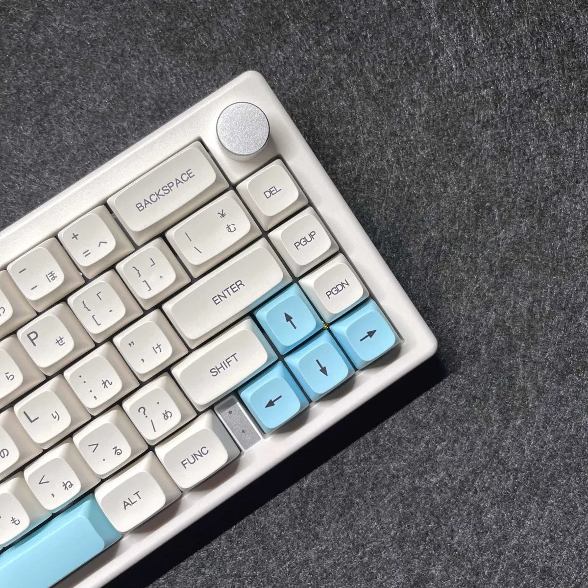 GMK67 Shirobīto Custom Mechanical Keyboard