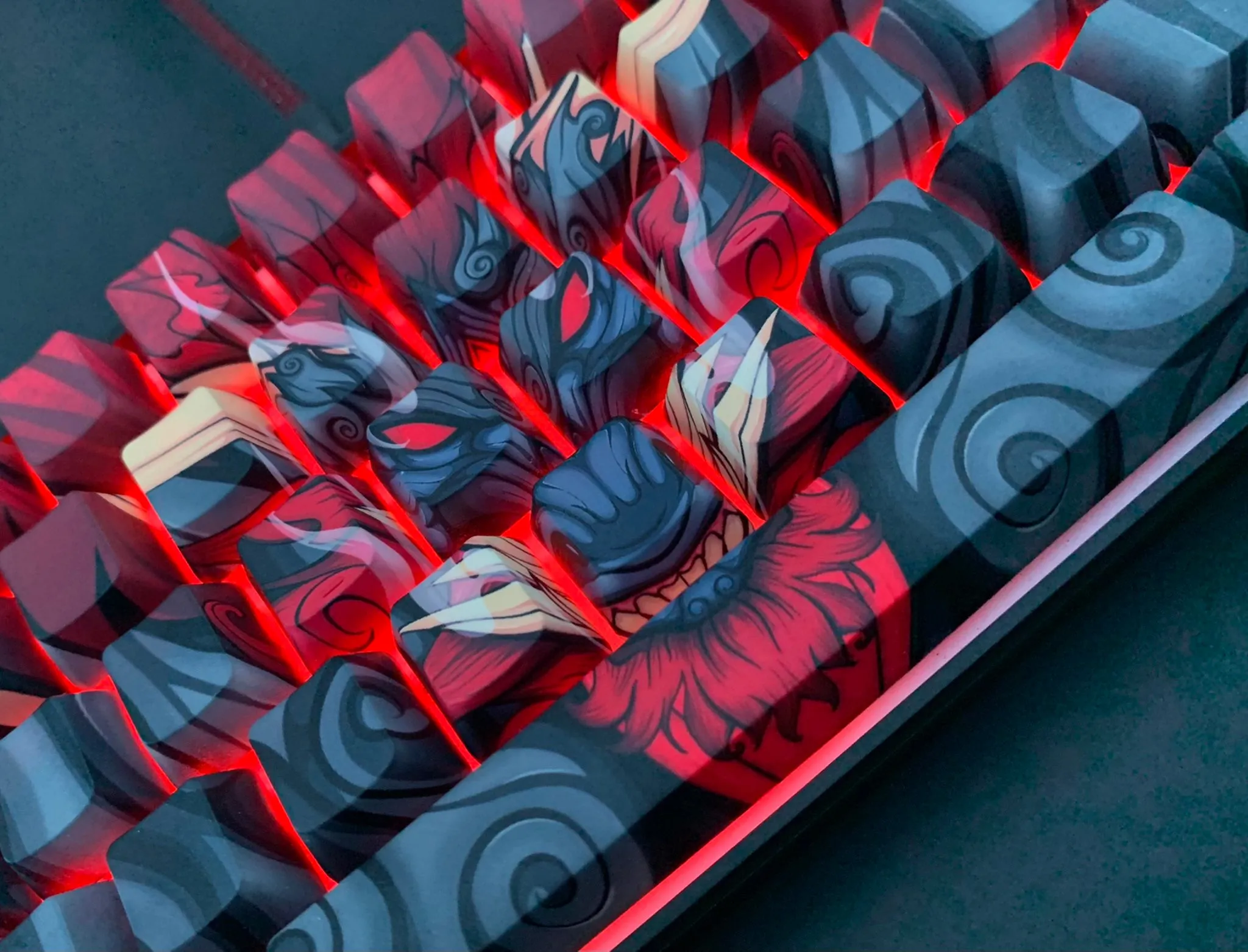 Hayabusa 60% Keyboard - Red Oni Dragon