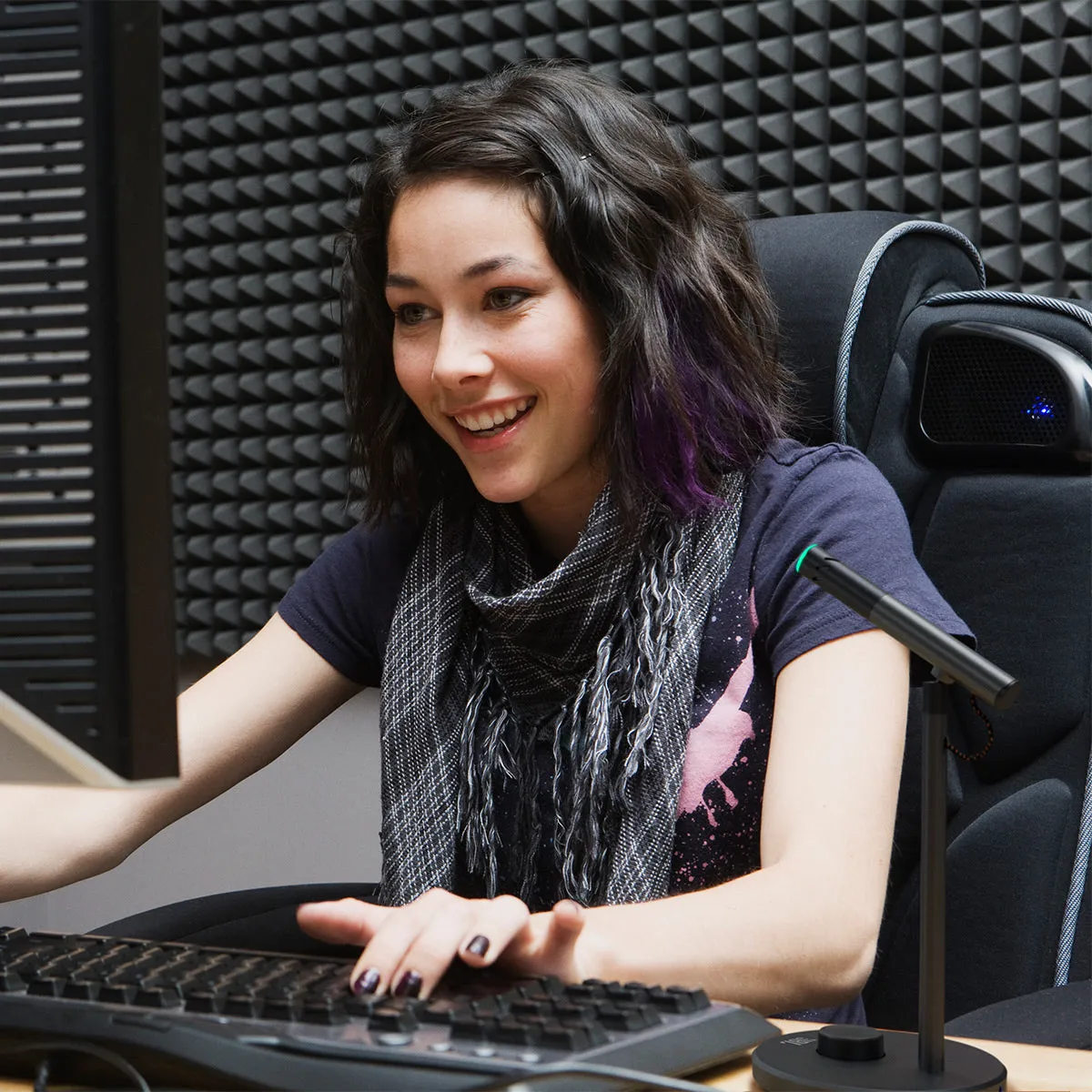 JBL Quantum Stream Talk USB Condenser Microphone for Streaming, Recording, & Gaming