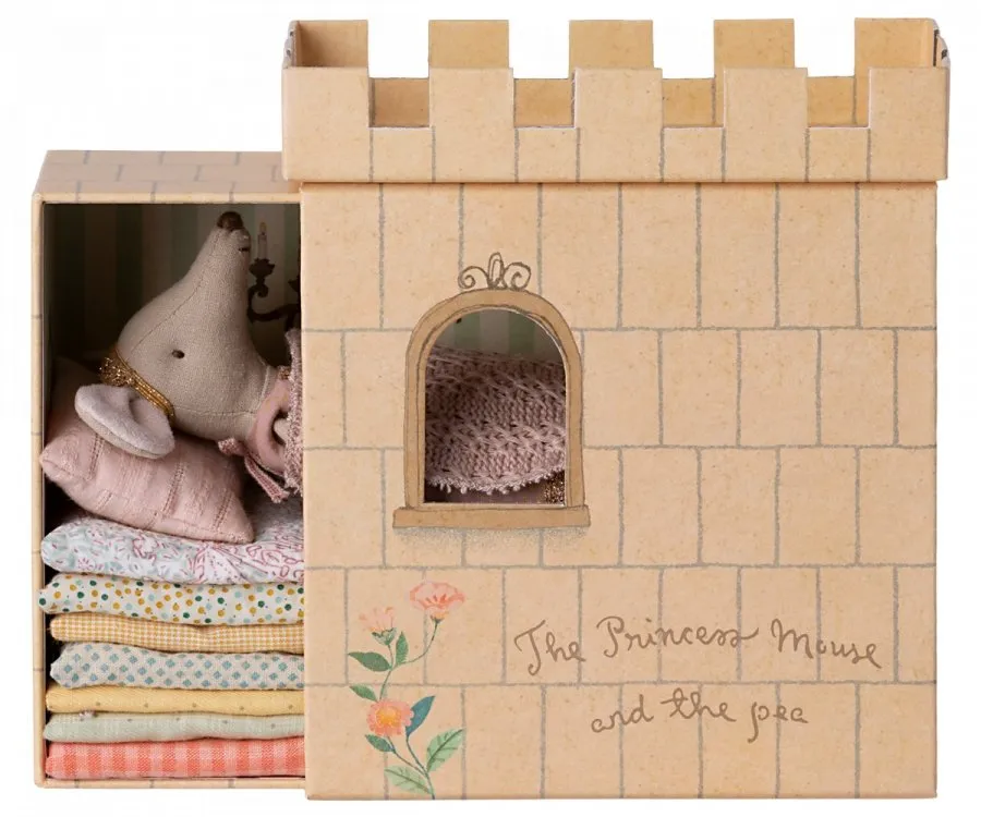Maileg | Princess and the Pea, Big Sister Mouse