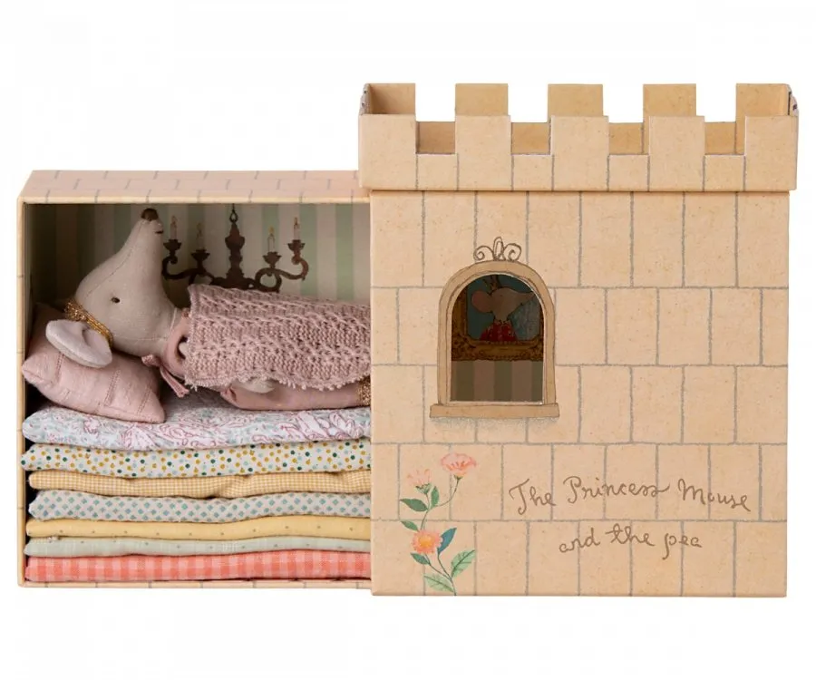 Maileg | Princess and the Pea, Big Sister Mouse