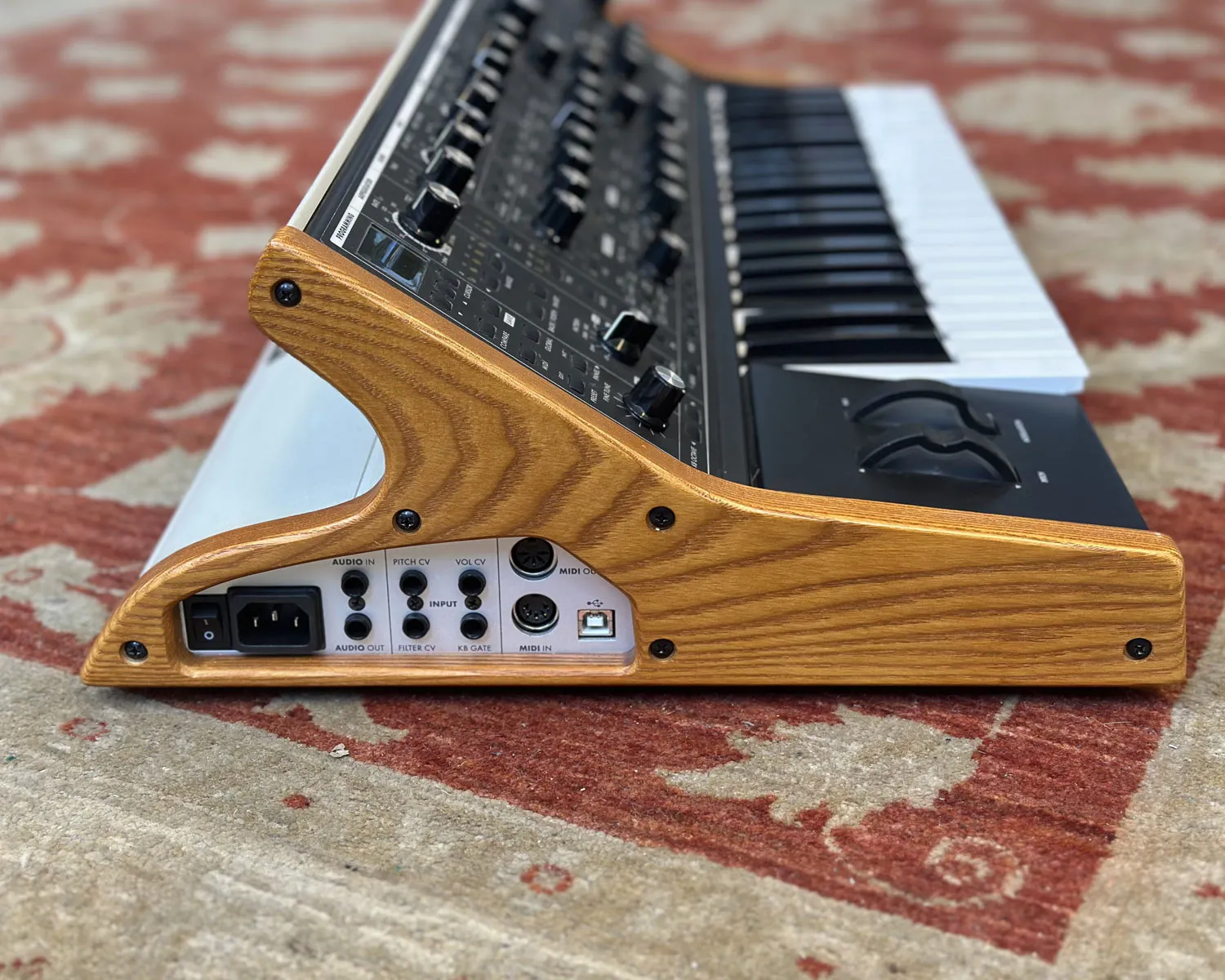 Moog Subsequent 37