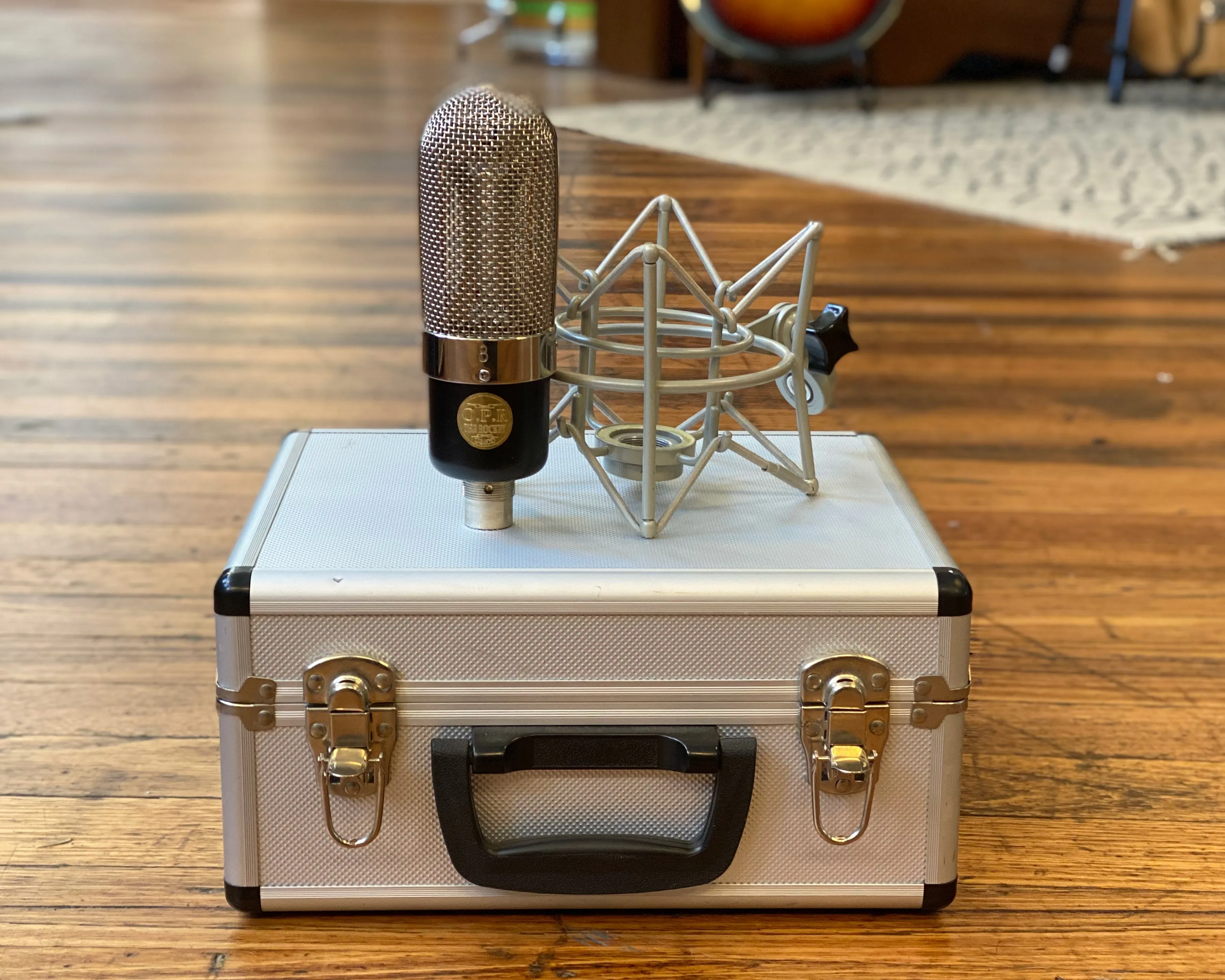 O.P.R The Rocket Ribbon Microphone