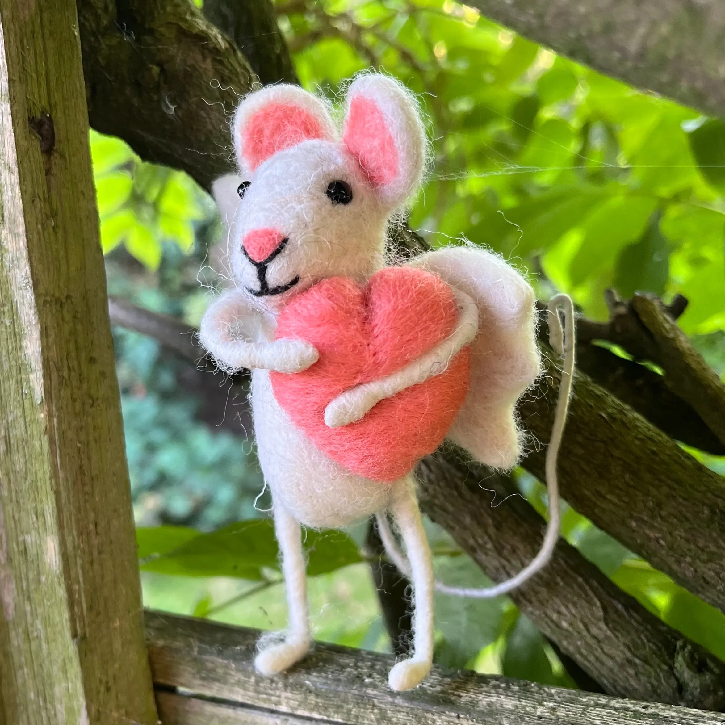Sew Heart Felt needle felted Cupid mouse with love heart, Gift for Girlfriend, Boyfriend Gift, Engagement, Valentine Gift, Birthday Gift