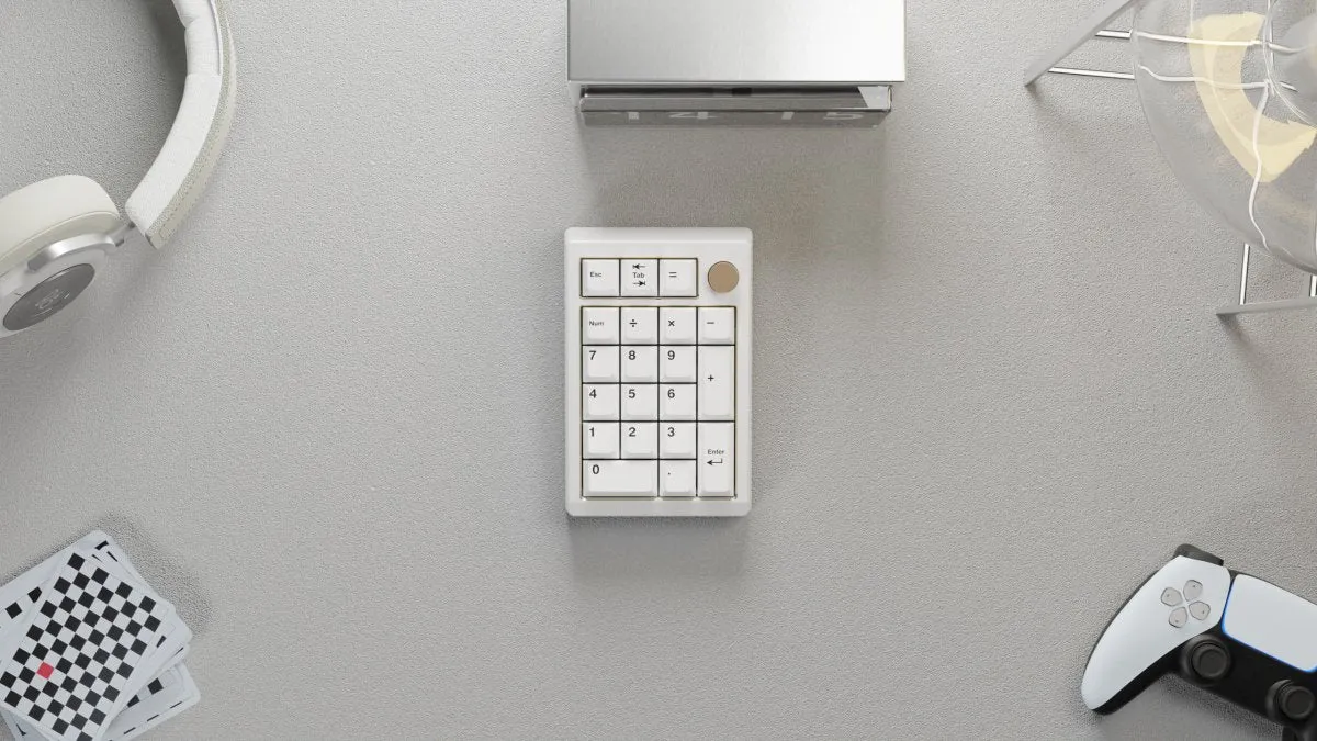 WS Black on White (BoW) Keycaps