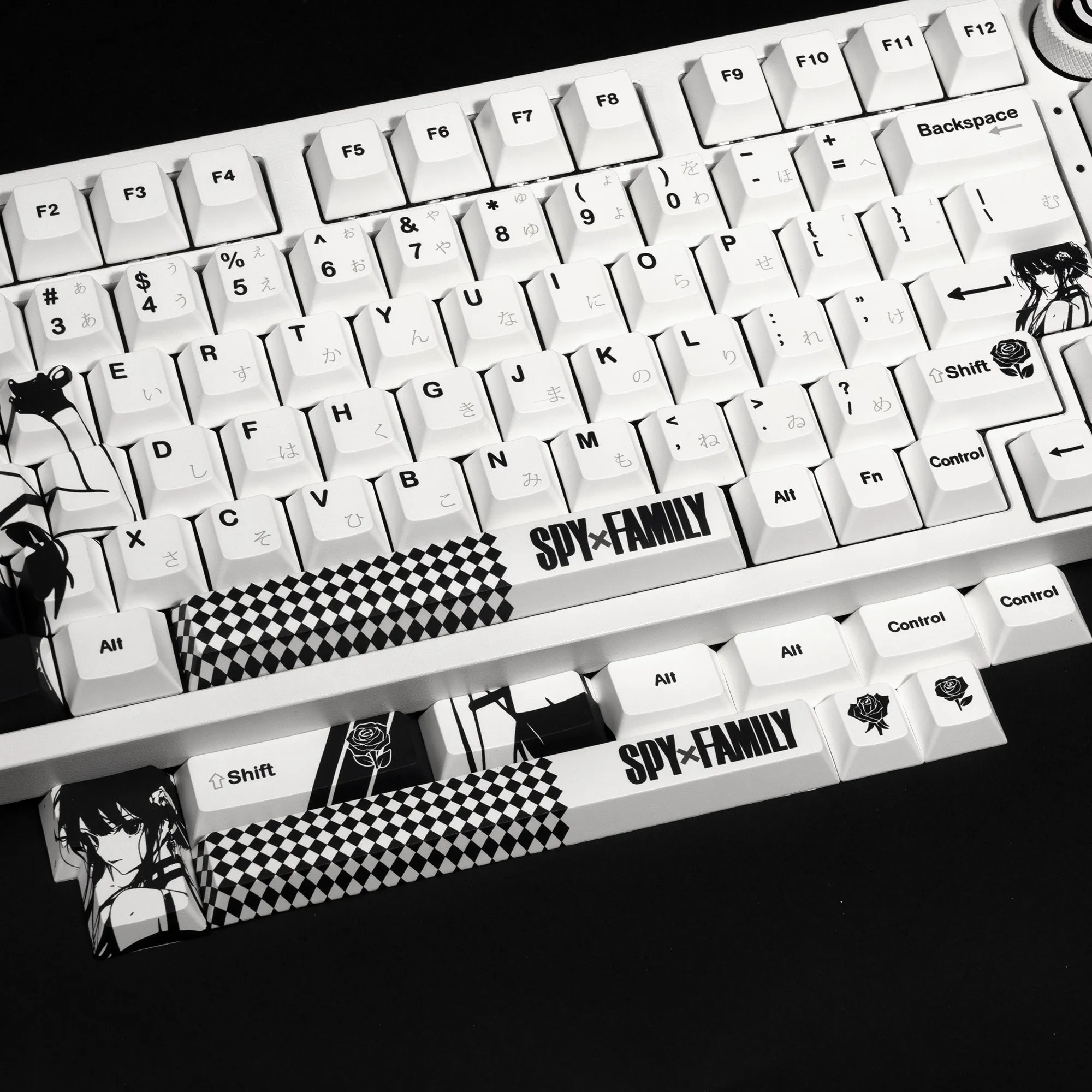 XVX  SPY FAMILY Cherry Profile 5-sided Dye-Sub PBT Keycap Set (134-Key)