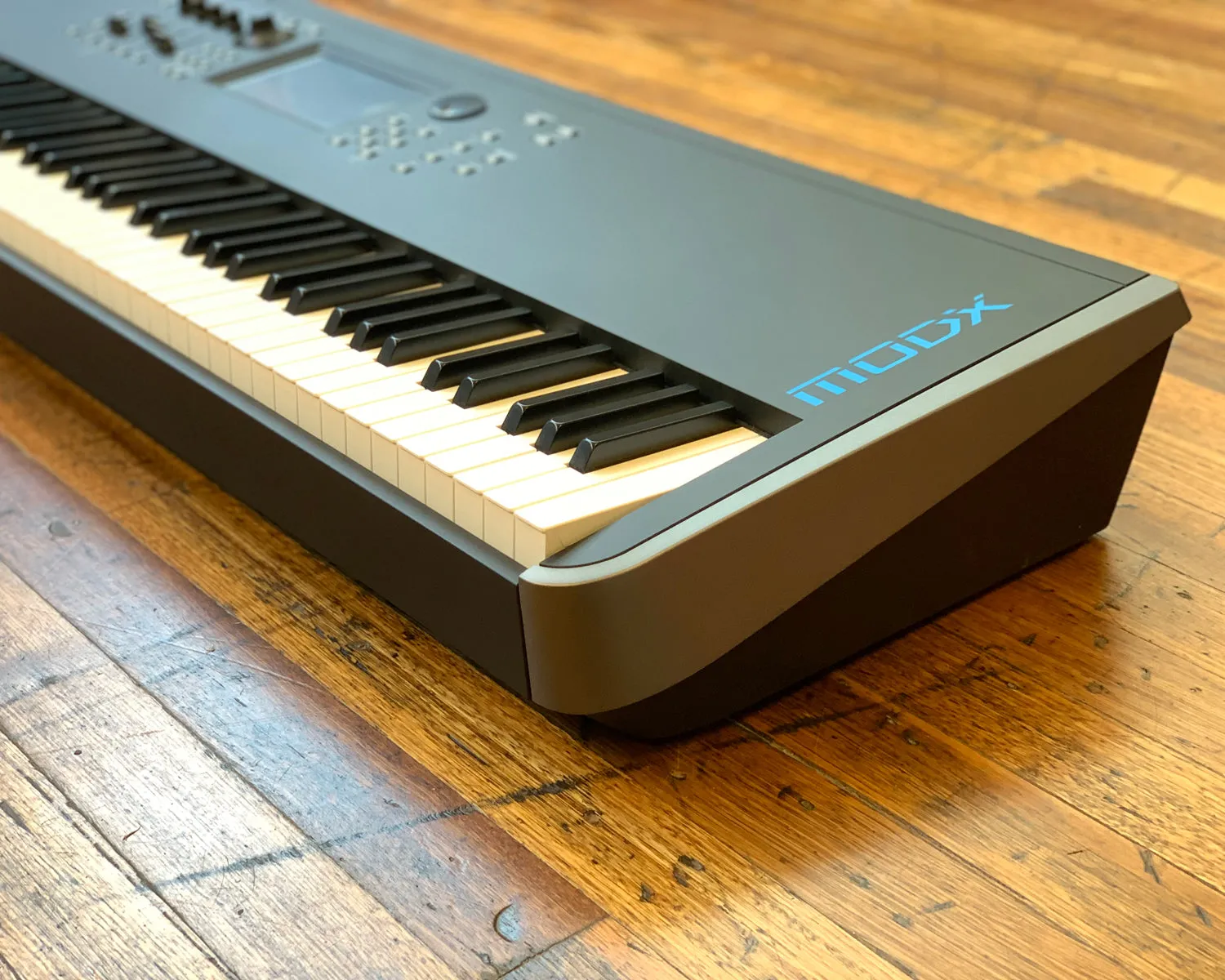 YAMAHA ModX8 - 88-Key GHS Action Synthesizer